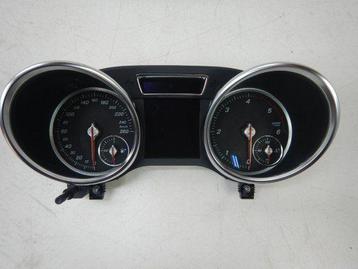 Mercedes-Benz G-klasse W463 Kilometerteller Tacho A463900060 beschikbaar voor biedingen