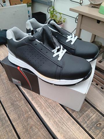 Lot werkschoenen  beschikbaar voor biedingen