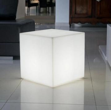 TerrasVerlichting 20x20x20 beschikbaar voor biedingen