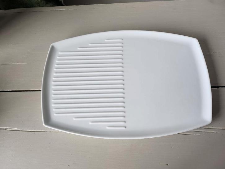 Witte ovale borden steakborden Majestic porcelain barbeque, Huis en Inrichting, Keuken | Servies, Zo goed als nieuw, Bord(en)