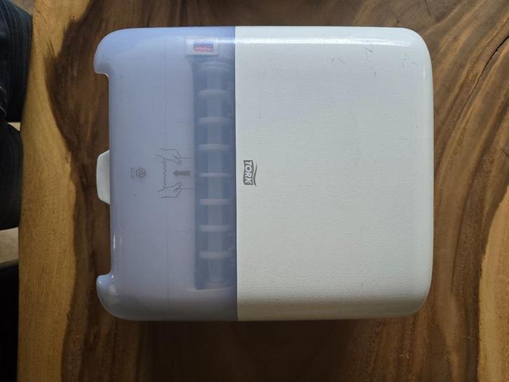 Handdoekdispenser Tork, Huis en Inrichting, Schoonmaakartikelen, Overige typen, Ophalen