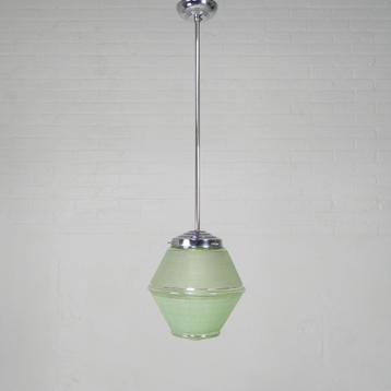 Art Deco hanglamp met groene glazen kap, jaren 30