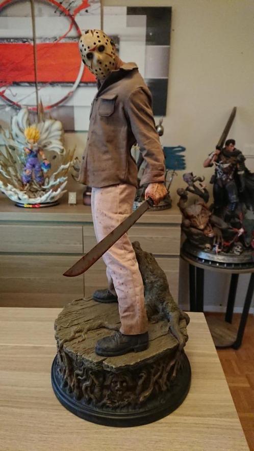 Jason Voorhees Premium Format - Friday the 13th, Collections, Statues & Figurines, Comme neuf, Enlèvement ou Envoi