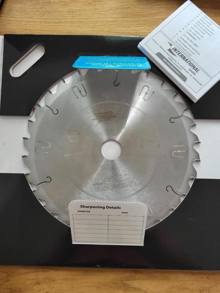 ZAAGBLAD HM 260X2,5/1,8X30 Z=30 W NEG 5– International Saws, Doe-het-zelf en Bouw, Gereedschap | Zaagmachines, Nieuw, Afkortzaag