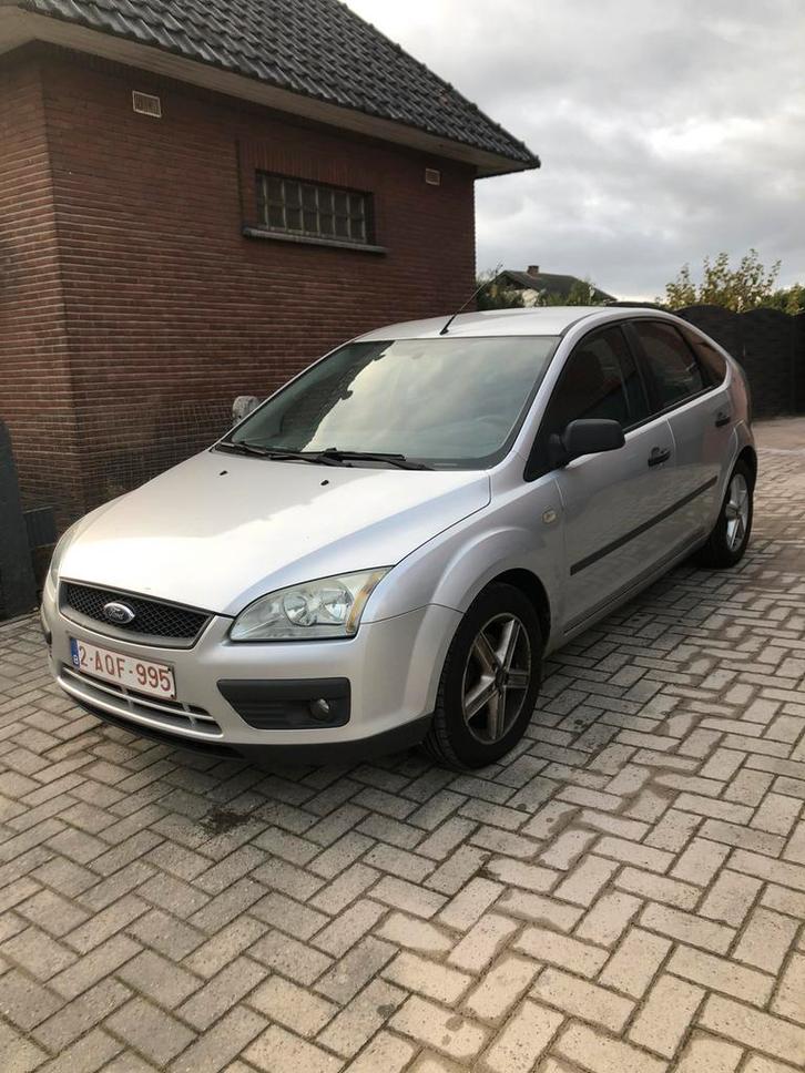 Ford Focus 1.6 tdci, Auto's, Ford, Particulier, Focus, ABS, Airbags, Airconditioning, Bluetooth, Centrale vergrendeling, Climate control