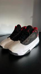 Air jordan max aura 2 “white black’, Sports & Fitness, Basket, Comme neuf, Enlèvement, Chaussures