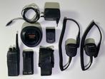 Motorola GP340 met accessoires (oplader, handmicro’s..), Télécoms, Talkies-walkies & Walkies-talkies, Comme neuf, Enlèvement ou Envoi