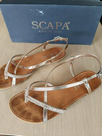 Sandalen rosé maat 36 beschikbaar voor biedingen