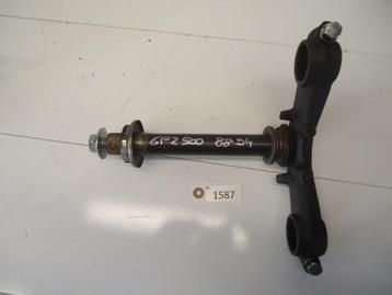 GPZ500 1988 - 1994 Kawasaki T-stuk D1-33753 beschikbaar voor biedingen