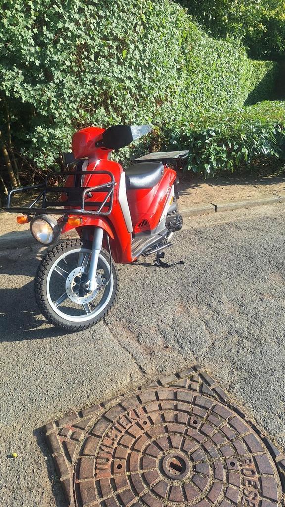 2 piaggio liberty 50cc scooters (ook afzonderlijk te koop), Fietsen en Brommers, Scooters | Piaggio, Ophalen