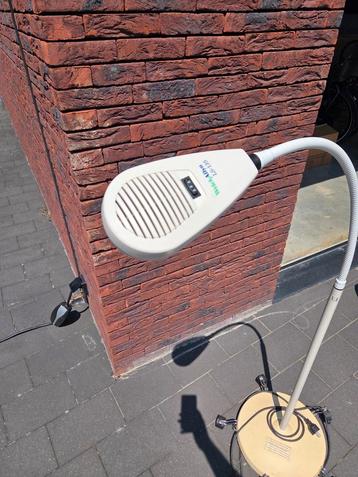 Welch Allyn onderzoekslamp beschikbaar voor biedingen