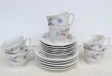 Vinted porseleinen dessert- koffieservies 18-delig beschikbaar voor biedingen