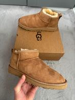 Ugg Boots, Bruin, Snowboots, Ophalen of Verzenden, Zo goed als nieuw