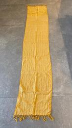 Oranje foulard, Kleding | Dames, Ophalen of Verzenden, Zo goed als nieuw, Sjaal