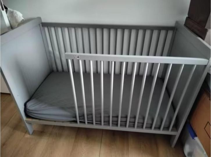 MOET SNEL WEG - Peuter/kleuterbed, Kinderen en Baby's, Kinderkamer | Bedden, Matras, Ophalen