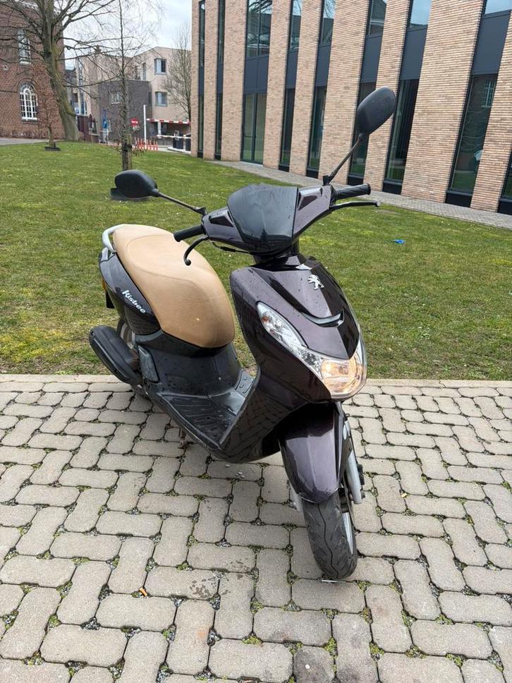 Peugeot kisbee, Fietsen en Brommers, Scooters | Peugeot, Zo goed als nieuw, Ophalen