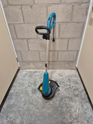 Makita kantenmaaier.  beschikbaar voor biedingen