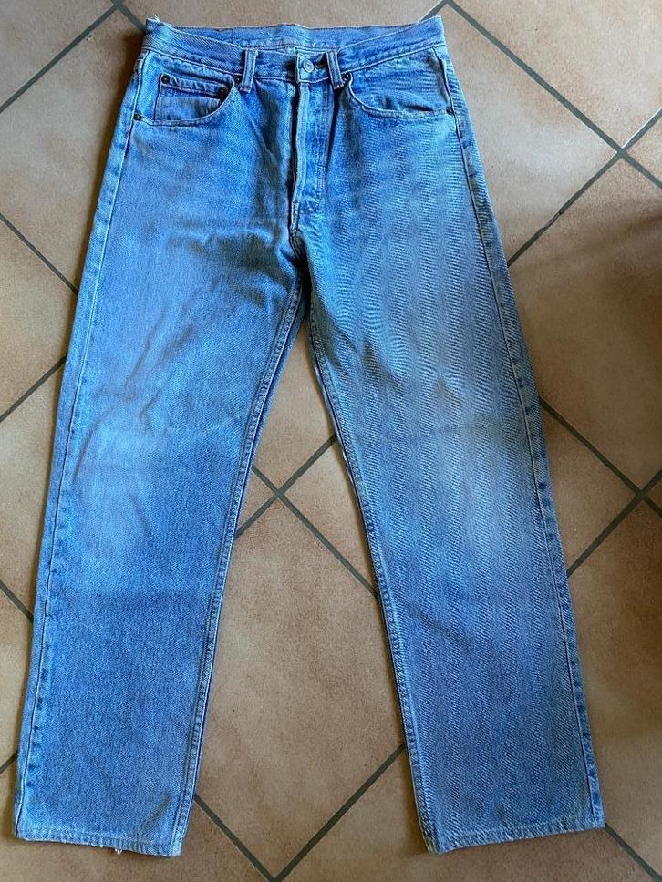 Levi's 501 jeans W30/W31 L32 washed blauw Vintage G st, Kleding | Heren, Spijkerbroeken en Jeans, Gedragen, W32 (confectie 46) of kleiner