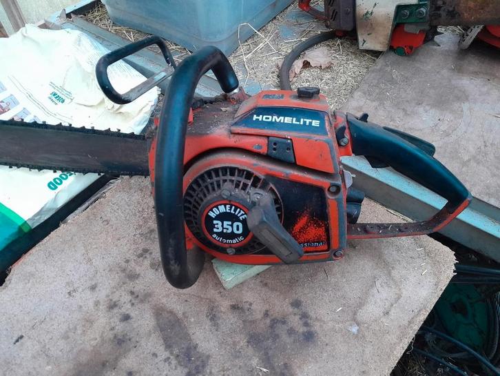 1 homelite oldtimer kettingzaag, Doe-het-zelf en Bouw, Gereedschap | Zaagmachines, Zo goed als nieuw, Kettingzaag, Ophalen of Verzenden