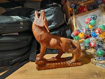 Loup en bois de suar 30 cm beschikbaar voor biedingen