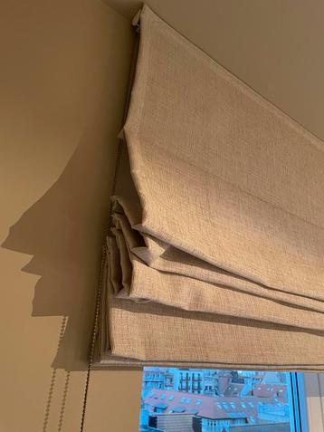 2 beige vouwgordijnen 2m40 x 1m20, Huis en Inrichting, Stoffering | Gordijnen en Lamellen, Ophalen, 100 tot 150 cm, 200 cm of meer