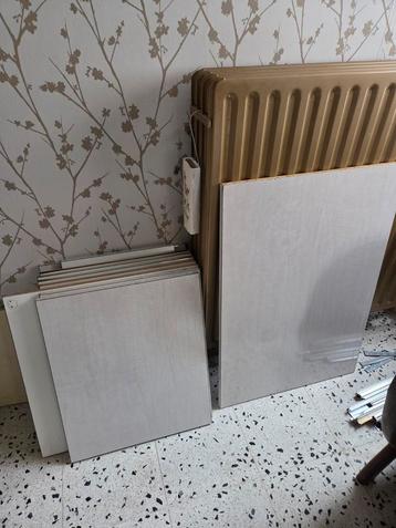 Houten keukenbladeren beschikbaar voor biedingen
