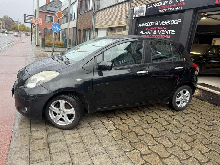 Toyota yaris 1300 benzine met Airco 87000km, Auto's, Toyota, Bedrijf, Te koop, Yaris, ABS, Airbags, Airconditioning, Lichtmetalen velgen