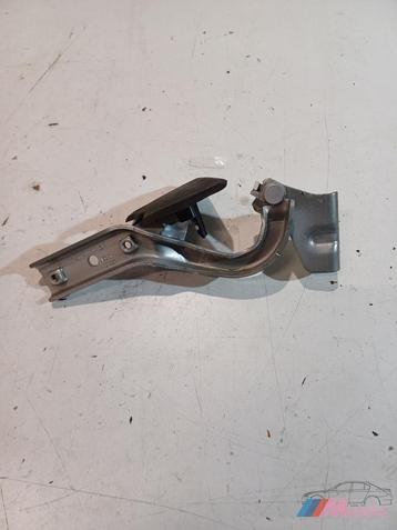 motorkapscharnier mb vito links artknr A4478807500  beschikbaar voor biedingen