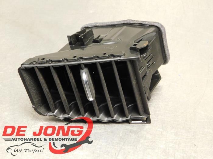 Grille aération tableau de bord d'un Opel Crossland X, Autos : Pièces & Accessoires, Tableau de bord & Interrupteurs, Opel, Utilisé