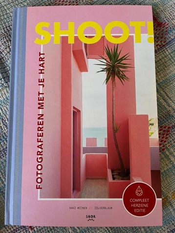 Boek "SHOOT! Fotograferen met je hart" beschikbaar voor biedingen