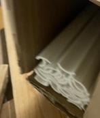 Titel: voorgelakte moluren 35  35 mm lengtes van 2 meter, Ophalen, Nieuw, Kunststof