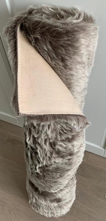 Tapis shaggy ultra doux neuf beschikbaar voor biedingen