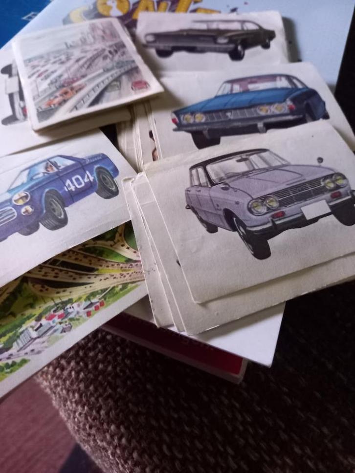 33 Prentjes album Jacques auto's van 1964, Boeken, Vervoer en Transport, Gelezen, Ophalen of Verzenden