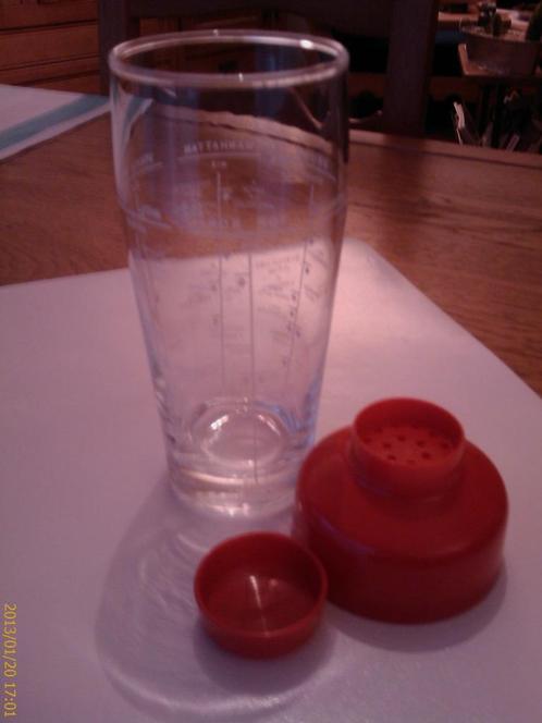 Shaker en verre., Huis en Inrichting, Keuken | Servies, Nieuw, Glas, Ophalen