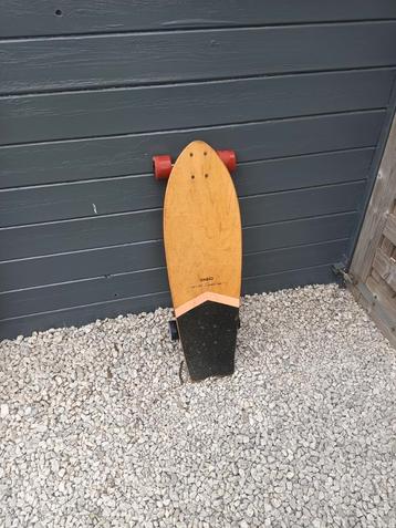 Skateboard beschikbaar voor biedingen