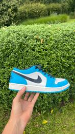Jordan 1 low unc 2021, Kleding | Heren, Schoenen, Blauw, Nike, Ophalen of Verzenden, Zo goed als nieuw
