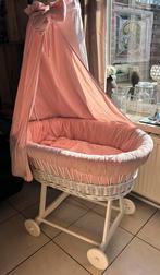 Wiegje, Kinderen en Baby's, Babywiegjes en Ledikanten, Ophalen, Zo goed als nieuw