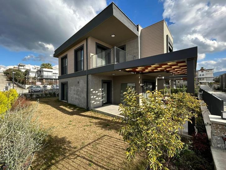 Villa à vendre à Kuşadası Soğucak 4+1 pièces, Immo, Buitenland, Turkije, Woonhuis, Stad