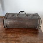 Houten koffer, Ophalen