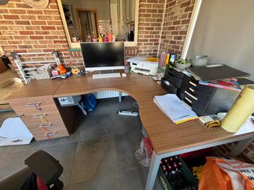 Bureau beschikbaar voor biedingen