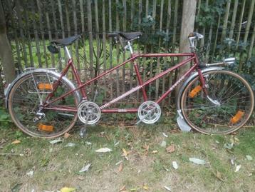 Retro tandem beschikbaar voor biedingen
