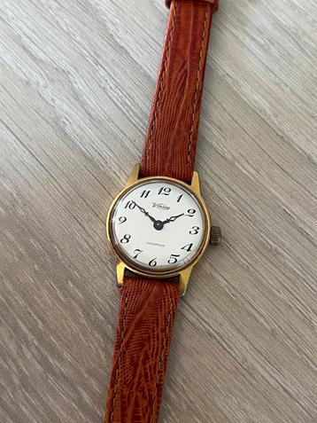 Vintage mechanisch damesuurwerk beschikbaar voor biedingen