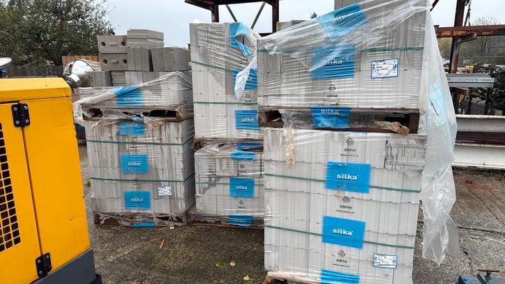 Partij silka xella silicaatstenen, Doe-het-zelf en Bouw, Metselstenen, Zo goed als nieuw, Ophalen