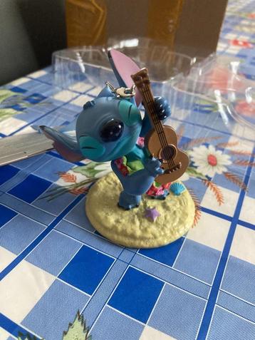 Nieuw Disney ornament Stitch - hawaii beschikbaar voor biedingen