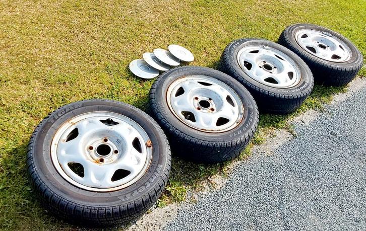 Bons pneus hiver 165/65-14, jantes originales Chevrolet., Auto-onderdelen, Banden en Velgen, Banden en Velgen, Winterbanden, 14 inch