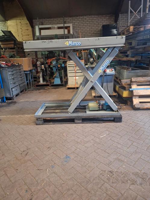 Heftafel, Doe-het-zelf en Bouw, Gereedschap | Overige machines, Zo goed als nieuw, Ophalen
