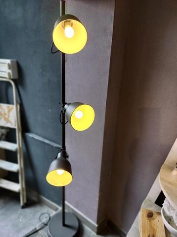 Lampadaire 3 spots lampe sur pied beschikbaar voor biedingen