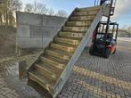 Gegalvaniseerde trap Hoog ca 2.40 meter Breed 1.18 meter, Doe-het-zelf en Bouw, Ophalen of Verzenden, Trap, Zo goed als nieuw