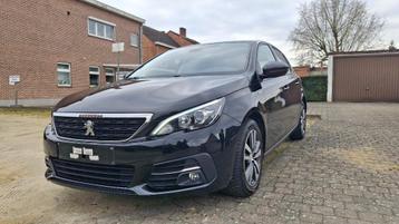 Peugeot 308 Style van 2021 met 53000 km, Auto's, Voorwielaandrijving, Stof, Zwart, 5 deurs