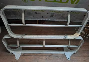 Paper Roll Dispenser voor 2 rollen beschikbaar voor biedingen